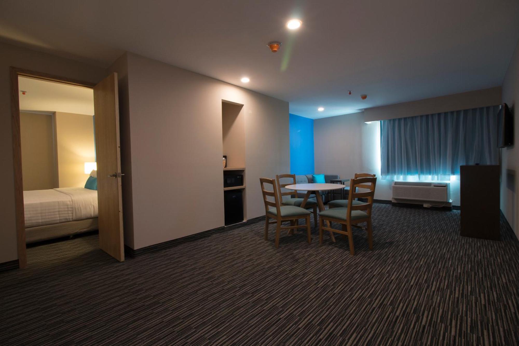 Chn Hotel Monterrey Aeropuerto, Trademark By Wyndham Apodaca Ngoại thất bức ảnh