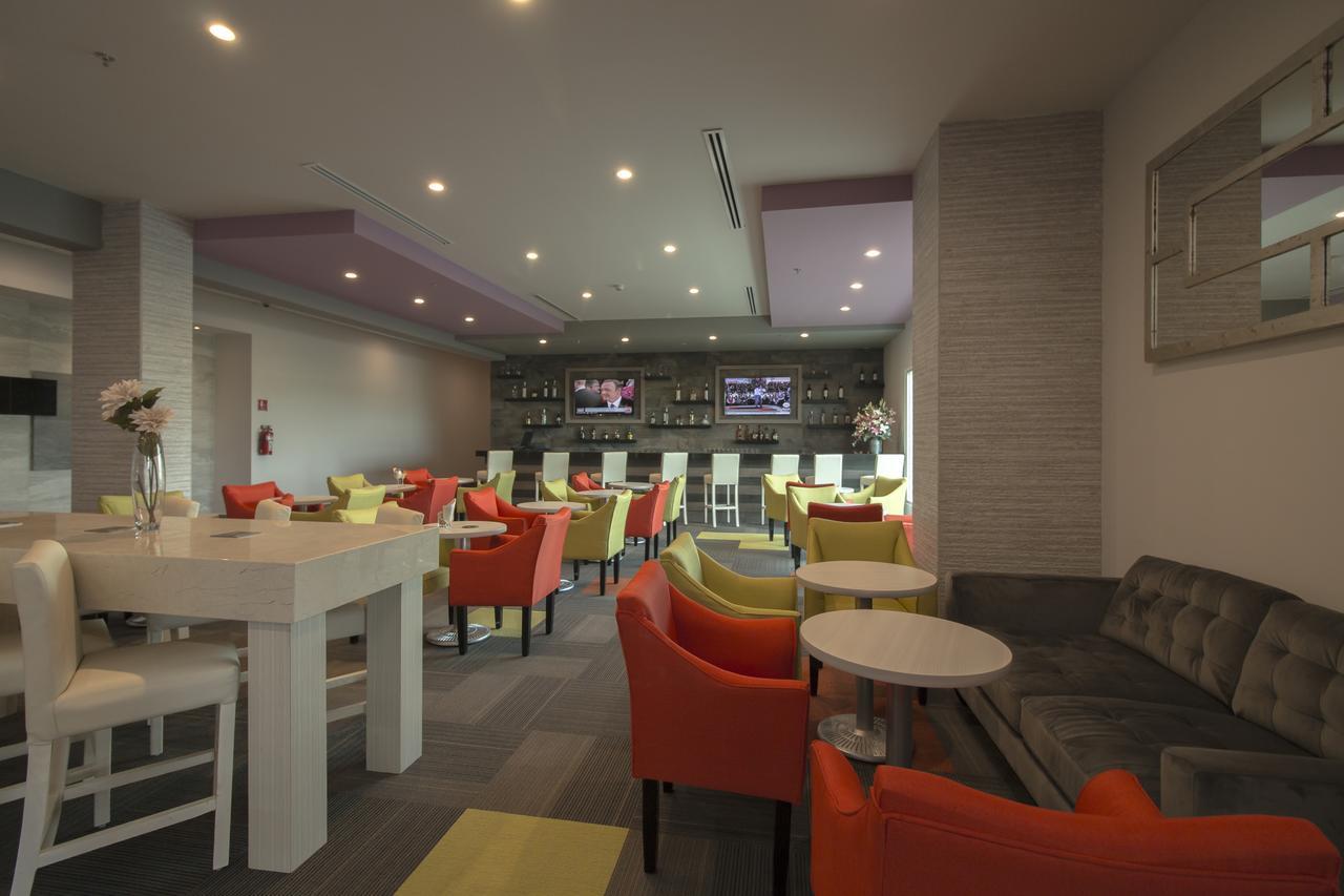 Chn Hotel Monterrey Aeropuerto, Trademark By Wyndham Apodaca Ngoại thất bức ảnh